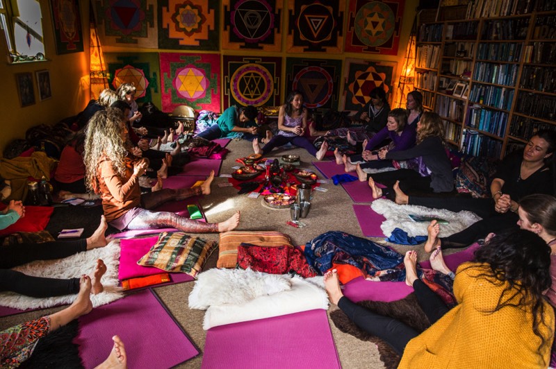 chakki chalanasana in stroud